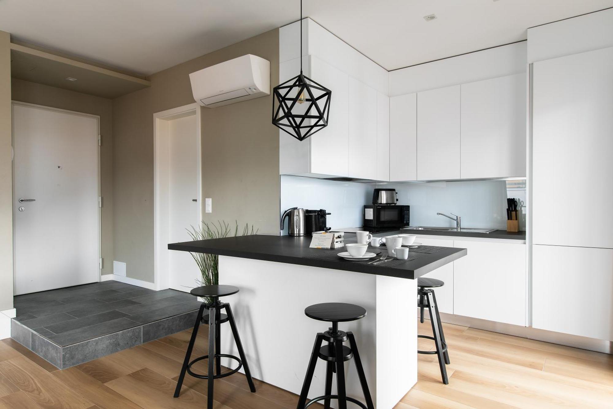Minerva Apartments By Quokka 360 - Close To Lugano Station Exteriör bild